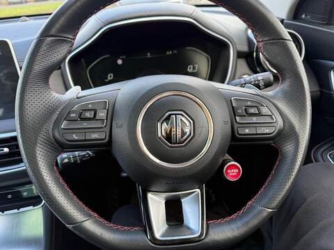 MG MG HS 1.5 T-GDI Exclusive DCT Euro 6 (s/s) 5dr - U80212