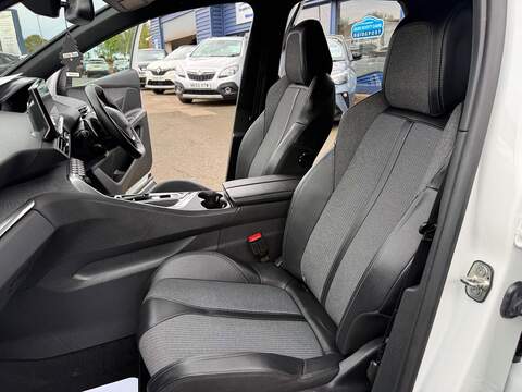 Peugeot 3008 1.2 PureTech Allure Premium + EAT Euro 6 (s/s) 5dr - U80213