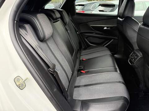 Peugeot 3008 1.2 PureTech Allure Premium + EAT Euro 6 (s/s) 5dr - U80213