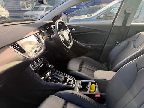 Vauxhall Grandland X 1.2 Turbo Elite Nav Auto Euro 6 (s/s) 5dr - U80214