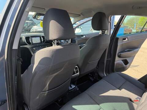 Kia Sportage 1.7 CRDi 2 SUV 5dr Diesel Manual Euro 6 (s/s) (114 bhp) - U80220