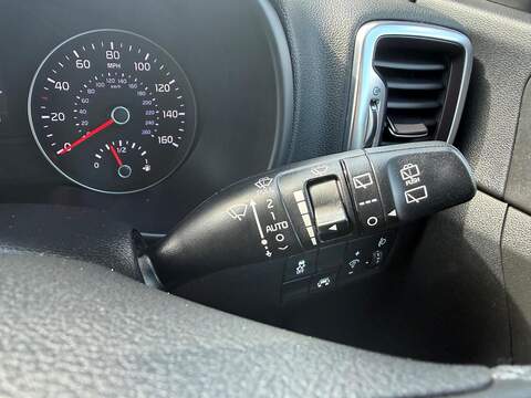 Kia Sportage 1.7 CRDi 2 SUV 5dr Diesel Manual Euro 6 (s/s) (114 bhp) - U80220