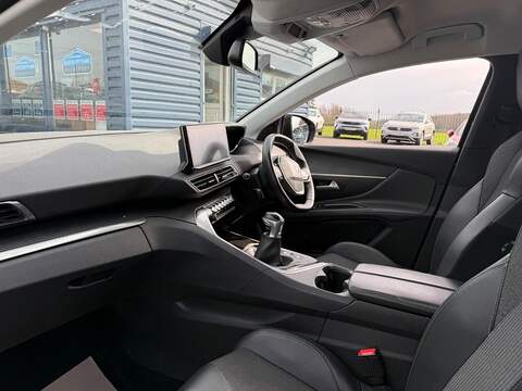 Peugeot 5008 1.5 BlueHDi Allure Euro 6 (s/s) 5dr - U80227