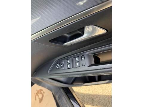 Peugeot 5008 1.5 BlueHDi Allure Euro 6 (s/s) 5dr - U80227