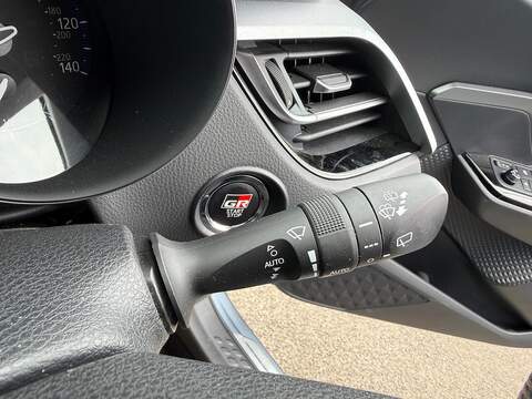 Toyota C-HR 1.8 VVT-h GR SPORT CVT Euro 6 (s/s) 5dr - U80229