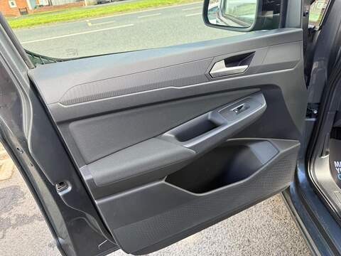 Ford Tourneo Connect 2.0 EcoBlue Titanium DCT Euro 6 (s/s) 5dr - U80231