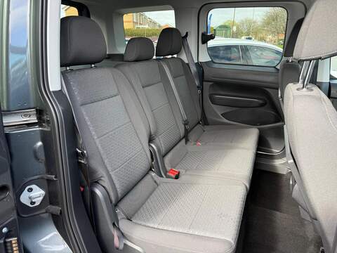 Ford Tourneo Connect 2.0 EcoBlue Titanium DCT Euro 6 (s/s) 5dr - U80231
