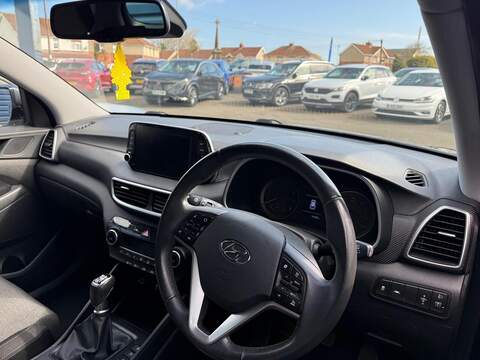 Hyundai TUCSON 1.6 GDi SE Nav SUV 5dr Petrol Manual Euro 6 (s/s) (132 ps) - U80238
