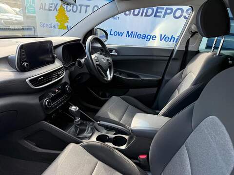 Hyundai TUCSON 1.6 GDi SE Nav SUV 5dr Petrol Manual Euro 6 (s/s) (132 ps) - U80238