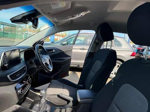 Hyundai TUCSON 1.6 GDi SE Nav SUV 5dr Petrol Manual Euro 6 (s/s) (132 ps) - U80238