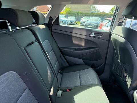 Hyundai TUCSON 1.6 GDi SE Nav SUV 5dr Petrol Manual Euro 6 (s/s) (132 ps) - U80238