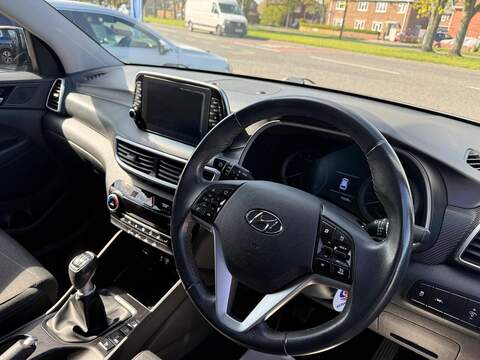 Hyundai TUCSON 1.6 GDi SE Nav SUV 5dr Petrol Manual Euro 6 (s/s) (132 ps) - U80238