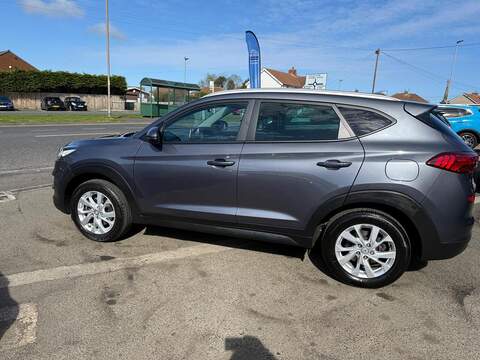 Hyundai TUCSON 1.6 GDi SE Nav SUV 5dr Petrol Manual Euro 6 (s/s) (132 ps) - U80238