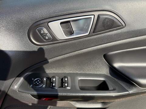 Ford EcoSport 1.0T EcoBoost GPF ST-Line SUV 5dr Petrol Manual Euro 6 (s/s) (125 ps) - U80241