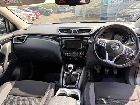 Nissan Qashqai Acenta Premium SUV 1.5 Manual Diesel - U80243