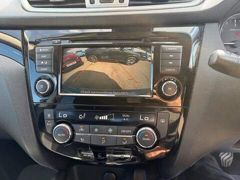 Nissan Qashqai Acenta Premium SUV 1.5 Manual Diesel - U80243