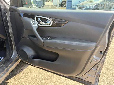 Nissan Qashqai Acenta Premium SUV 1.5 Manual Diesel - U80243
