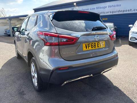 Nissan Qashqai Acenta Premium SUV 1.5 Manual Diesel - U80243