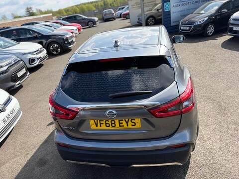 Nissan Qashqai Acenta Premium SUV 1.5 Manual Diesel - U80243