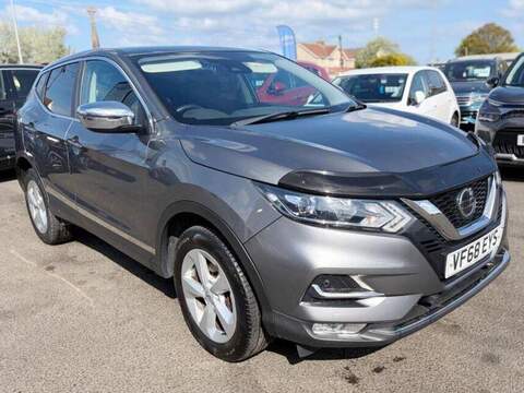 Nissan Qashqai Acenta Premium SUV 1.5 Manual Diesel - U80243