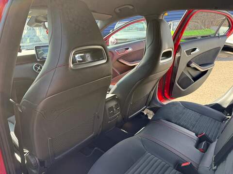 Mercedes-Benz A Class 2.1 A200d AMG Line (Premium) Hatchback 5dr Diesel Manual Euro 6 (s/s) (136 ps) - U80246