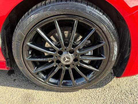 Mercedes-Benz A Class 2.1 A200d AMG Line (Premium) Hatchback 5dr Diesel Manual Euro 6 (s/s) (136 ps) - U80246