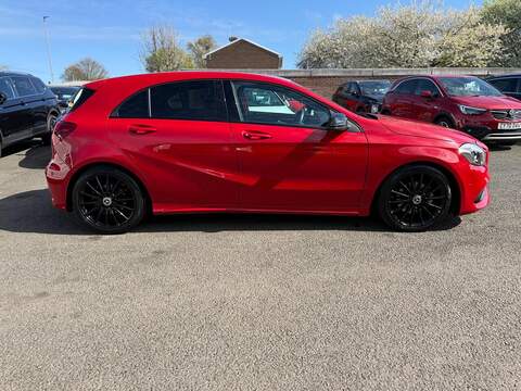 Mercedes-Benz A Class 2.1 A200d AMG Line (Premium) Hatchback 5dr Diesel Manual Euro 6 (s/s) (136 ps) - U80246