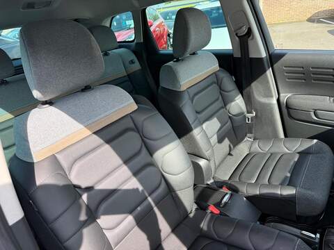 Citroen C3 Aircross 1.2 PureTech Shine Plus EAT6 Euro 6 (s/s) 5dr SUV 1.2 Automatic Petrol - U80250