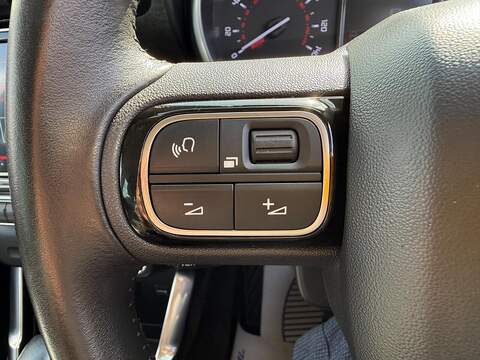 Citroen C3 Aircross 1.2 PureTech Shine Plus EAT6 Euro 6 (s/s) 5dr SUV 1.2 Automatic Petrol - U80250