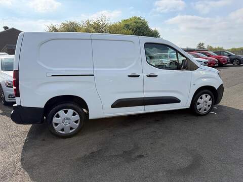Peugeot Partner 1.5 BlueHDi 950 Professional Long Panel Van 6dr Diesel Manual LWB Euro 6 (s/s) (100 bhp) - U80251