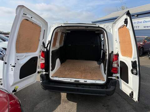 Peugeot Partner 1.5 BlueHDi 950 Professional Long Panel Van 6dr Diesel Manual LWB Euro 6 (s/s) (100 bhp) - U80251