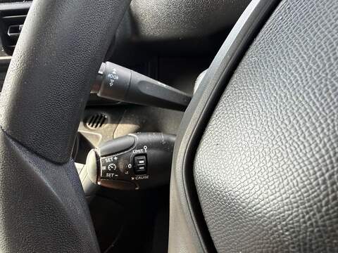 Peugeot Partner 1.5 BlueHDi 950 Professional Long Panel Van 6dr Diesel Manual LWB Euro 6 (s/s) (100 bhp) - U80251