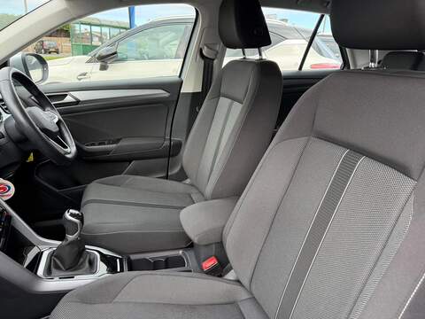Volkswagen T-Roc 1.5 TSI Life Euro 6 (s/s) 5dr - U80254