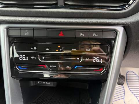 Volkswagen T-Roc 1.5 TSI Life Euro 6 (s/s) 5dr - U80254