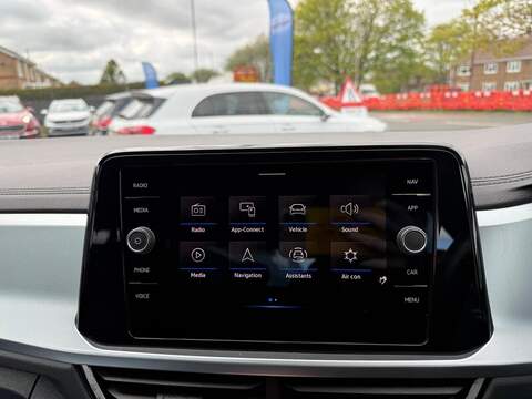 Volkswagen T-Roc 1.5 TSI Life Euro 6 (s/s) 5dr - U80254