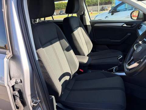 Volkswagen T-Roc 1.5 TSI Life Euro 6 (s/s) 5dr - U80254