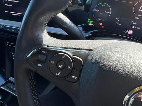 Vauxhall Mokka Electric 50kWh Ultimate Auto 5dr - U80256