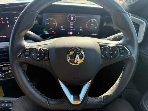 Vauxhall Mokka Electric 50kWh Ultimate Auto 5dr - U80256