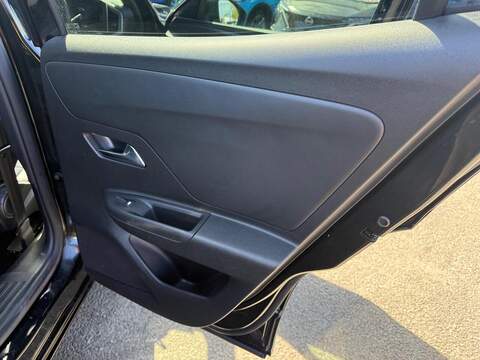 Vauxhall Mokka Electric 50kWh Ultimate Auto 5dr - U80256