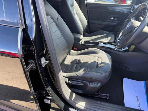 Vauxhall Mokka Electric 50kWh Ultimate Auto 5dr - U80256