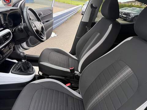Hyundai i10 1.0 Premium Euro 6 (s/s) 5dr - U80257