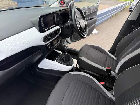 Hyundai i10 1.0 Premium Euro 6 (s/s) 5dr - U80257