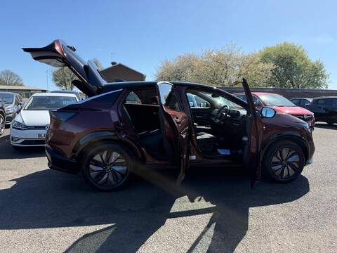 Nissan ARIYA 63kWh Advance Auto 5dr 7.4kW Charger - U80258