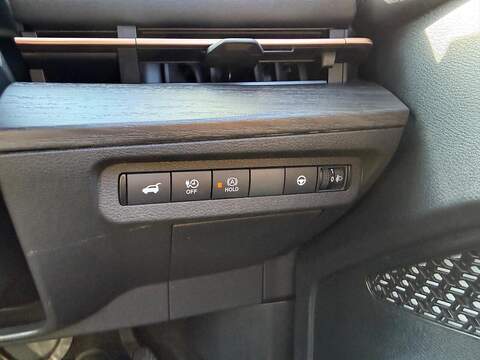 Nissan ARIYA 63kWh Advance Auto 5dr 7.4kW Charger - U80258