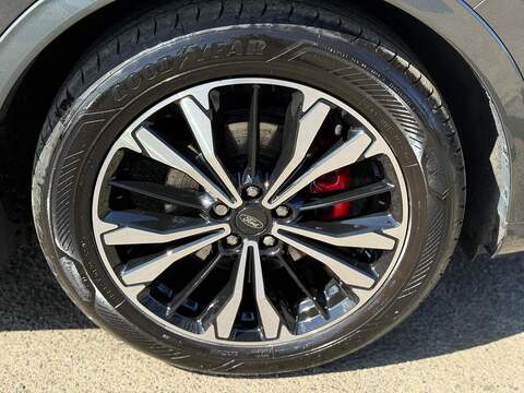 Ford Kuga 2.5h Duratec ST-Line X Edition CVT Euro 6 (s/s) 5dr - U80259
