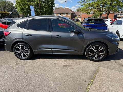 Ford Kuga 2.5h Duratec ST-Line X Edition CVT Euro 6 (s/s) 5dr - U80259