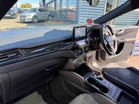Ford Kuga 2.5h Duratec ST-Line X Edition CVT Euro 6 (s/s) 5dr - U80259