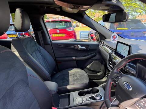 Ford Kuga 2.5h Duratec ST-Line X Edition CVT Euro 6 (s/s) 5dr - U80259