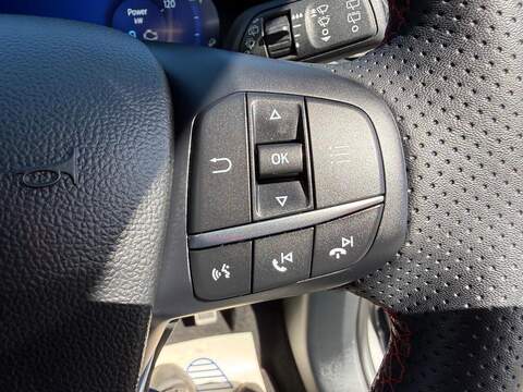 Ford Kuga 2.5h Duratec ST-Line X Edition CVT Euro 6 (s/s) 5dr - U80259