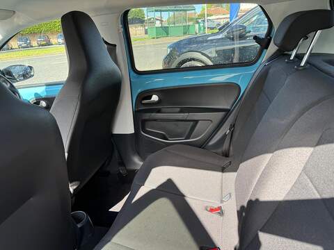Volkswagen up! 1.0 R-Line Euro 6 (s/s) 5dr - U80260